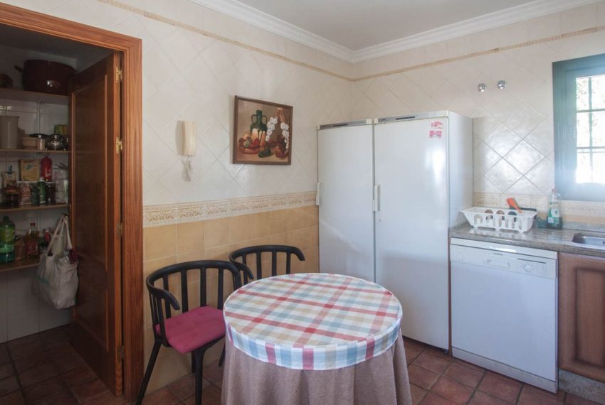 R5006047-Villa-For-Sale-Estepona-Finca-3-Beds-441-Built-12