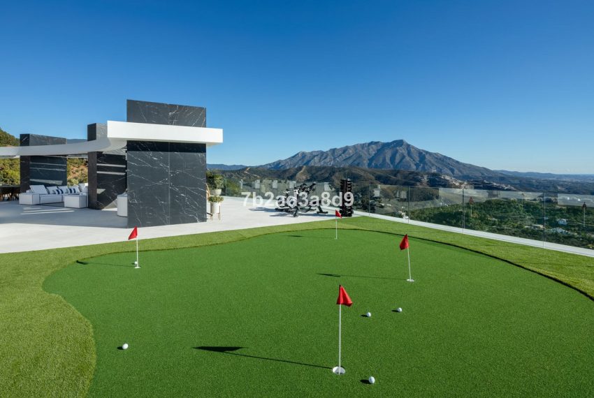 R5006086-Villa-For-Sale-La-Zagaleta-Detached-9-Beds-2200-Built-16
