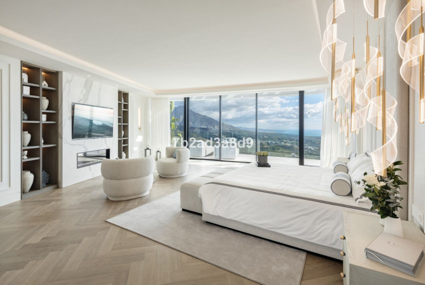 R5006086-Villa-For-Sale-La-Zagaleta-Detached-9-Beds-2200-Built-19