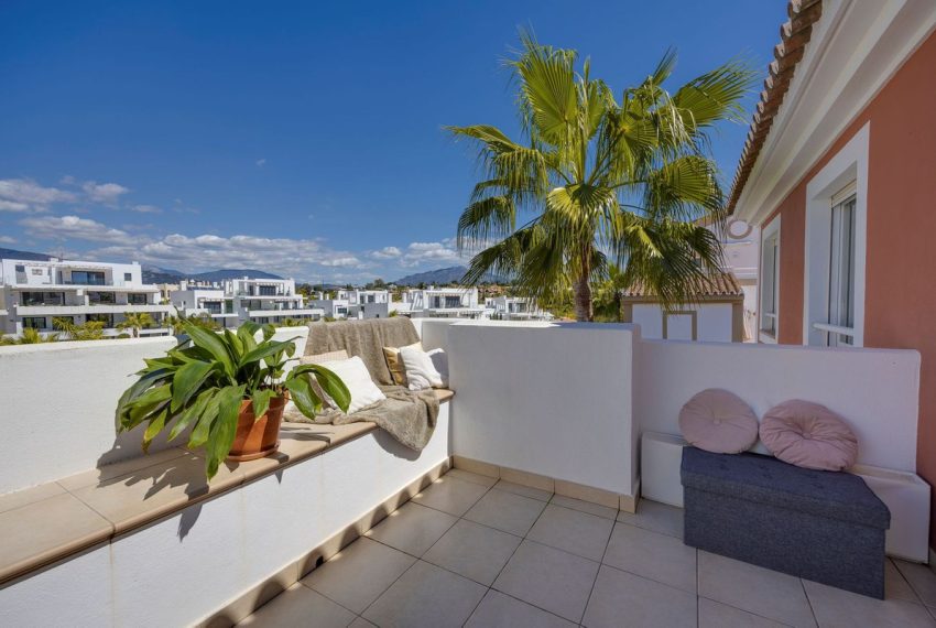 R5006176-Apartment-For-Sale-El-Paraiso-Penthouse-1-Beds-66-Built-11