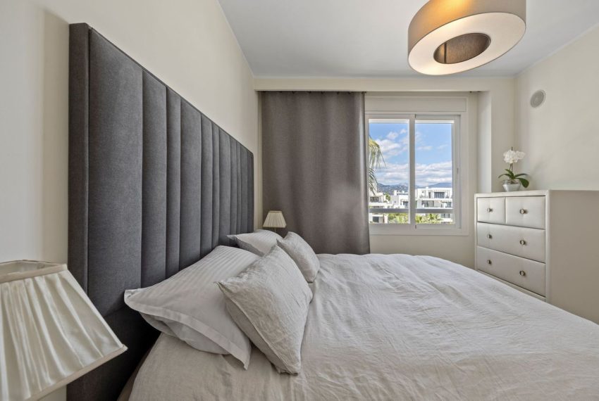 R5006176-Apartment-For-Sale-El-Paraiso-Penthouse-1-Beds-66-Built-7