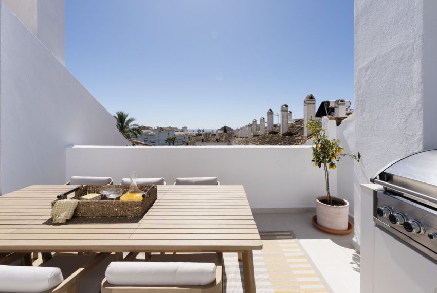 R5006278-Apartment-For-Sale-Nueva-Andalucia-Penthouse-Duplex-3-Beds-111-Built-1