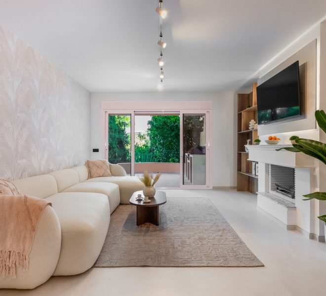 R5006680-Image 1-Middle Floor - 4 Beds - 220 Built