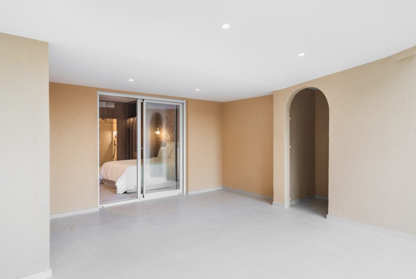 R5006680-Apartment-For-Sale-Nueva-Andalucia-Middle-Floor-4-Beds-220-Built-9