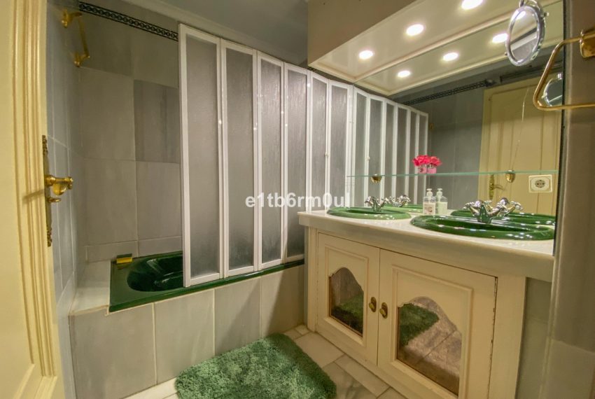 R5007331-Apartment-For-Sale-Marbella-Middle-Floor-3-Beds-185-Built-13