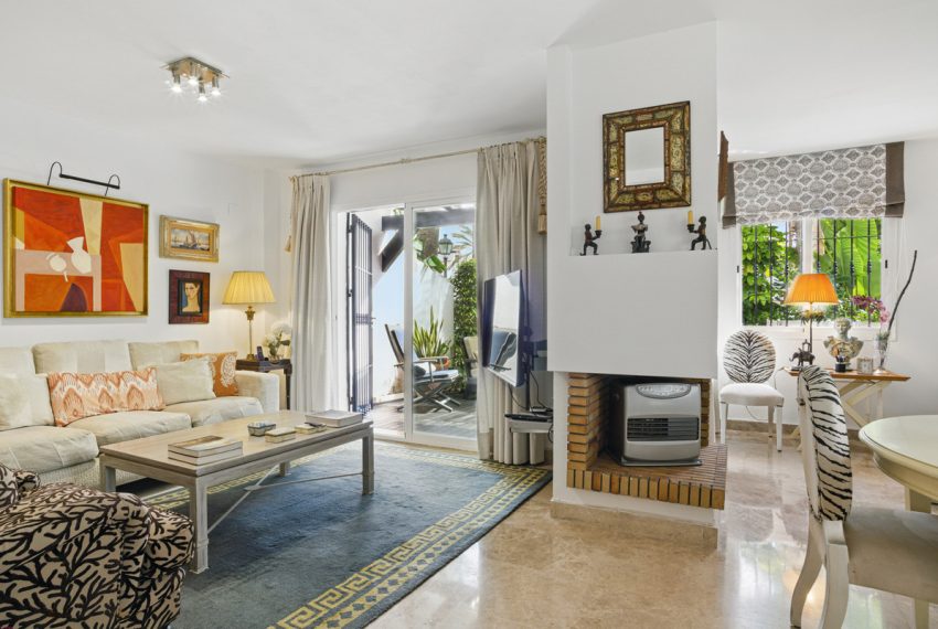 R5007421-Townhouse-For-Sale-Nueva-Andalucia-Terraced-3-Beds-165-Built-1