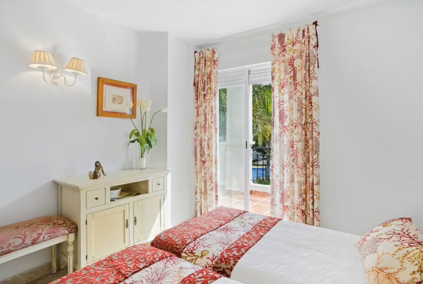 R5007421-Townhouse-For-Sale-Nueva-Andalucia-Terraced-3-Beds-165-Built-15