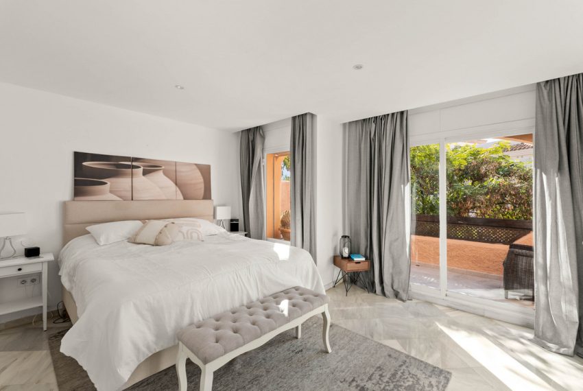 R5007436-Townhouse-For-Sale-Nueva-Andalucia-Terraced-3-Beds-225-Built-4