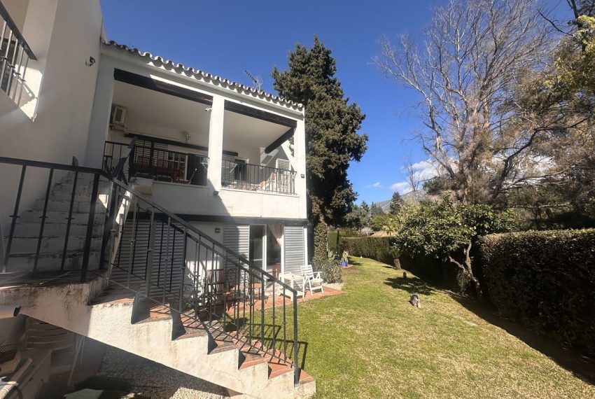 R5007928-Townhouse-For-Sale-Aloha-Terraced-4-Beds-170-Built