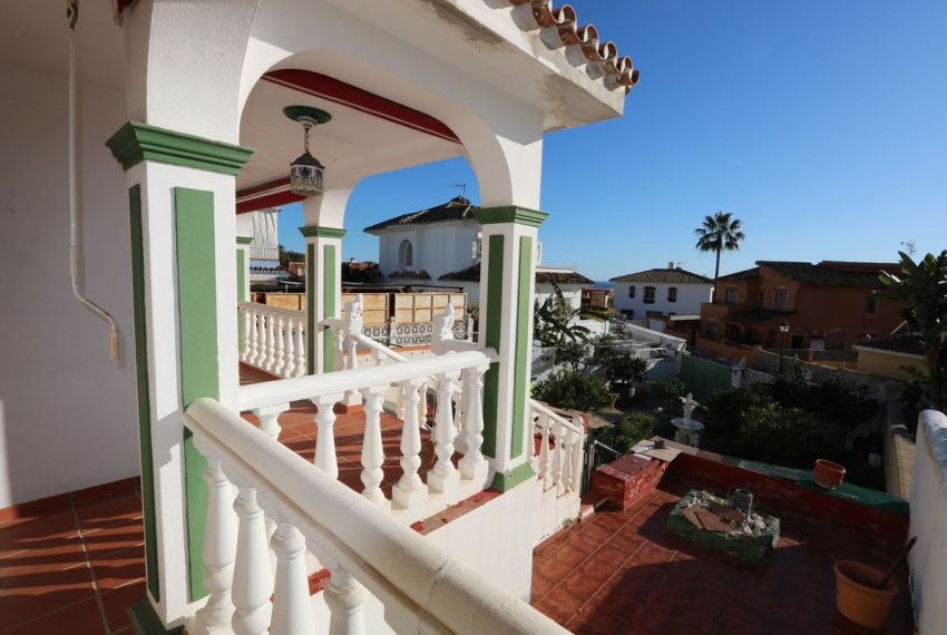 R5008261-Villa-For-Sale-Marbella-Semi-Detached-5-Beds-286-Built