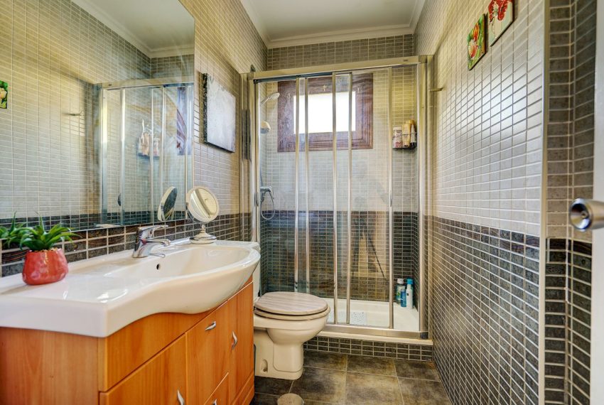 R5008273-Villa-For-Sale-Calahonda-Detached-4-Beds-157-Built-11