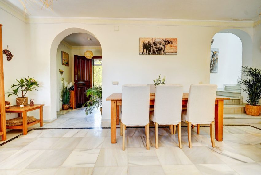 R5008273-Villa-For-Sale-Calahonda-Detached-4-Beds-157-Built-5