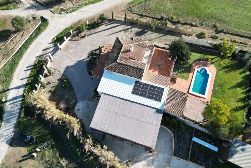 R5008420-Villa-For-Sale-Coin-Detached-5-Beds-311-Built