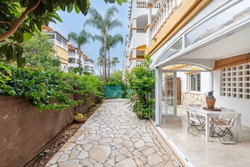 R5008492-Apartment-For-Sale-Nueva-Andalucia-Ground-Floor-2-Beds-109-Built-1