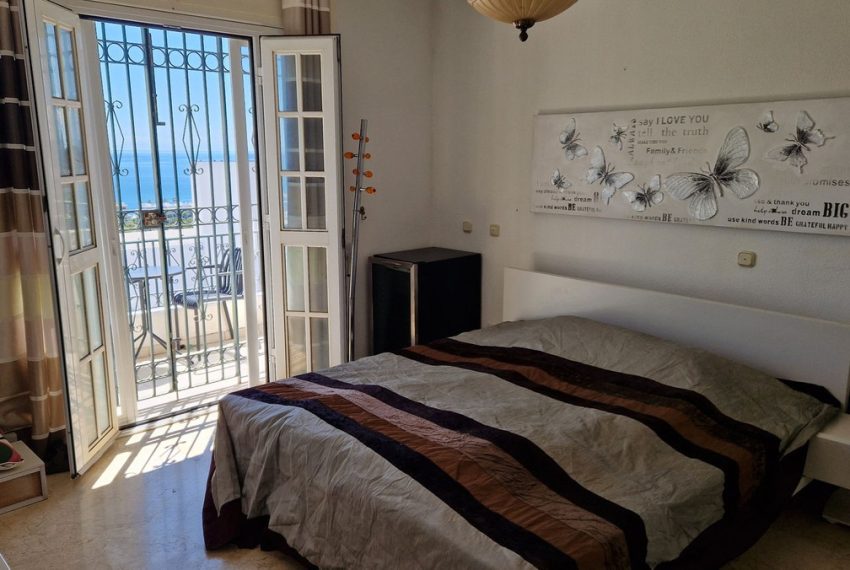 R5008537-Villa-For-Sale-Estepona-Detached-7-Beds-409-Built-14