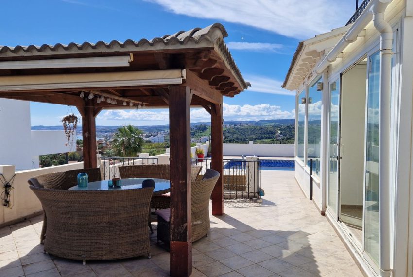 R5008537-Villa-For-Sale-Estepona-Detached-7-Beds-409-Built-3