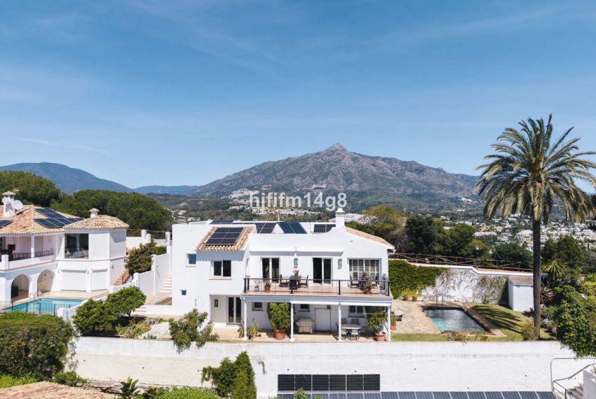 R5008684-Villa-For-Sale-Nueva-Andalucia-Detached-4-Beds-253-Built-1