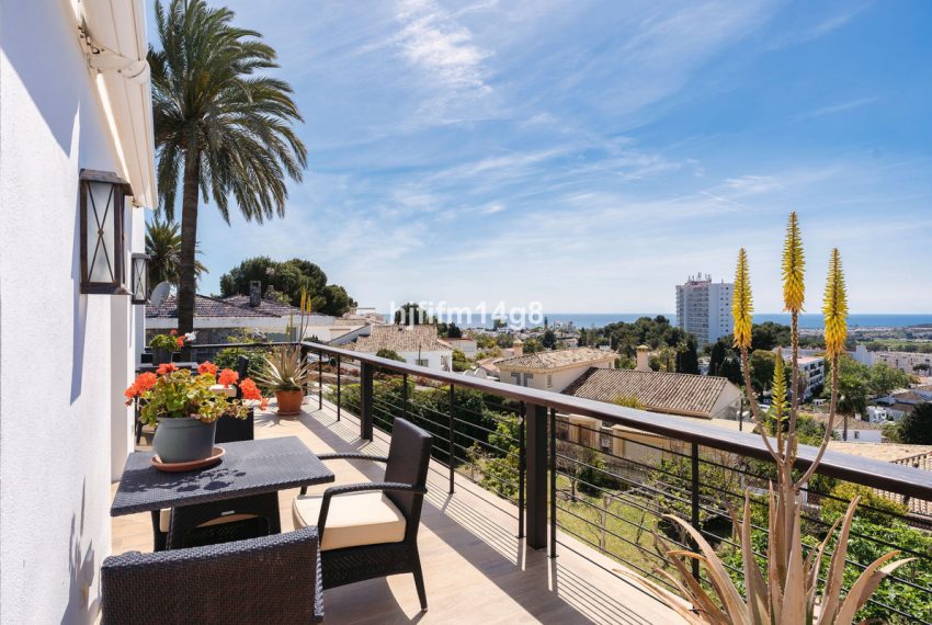 R5008684-Villa-For-Sale-Nueva-Andalucia-Detached-4-Beds-253-Built-4