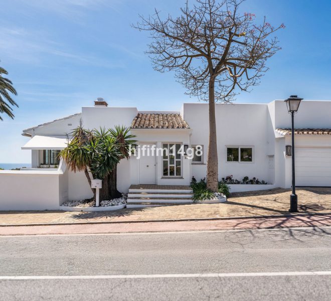 R5008684-Image 1-Detached - 4 Beds - 253 Built