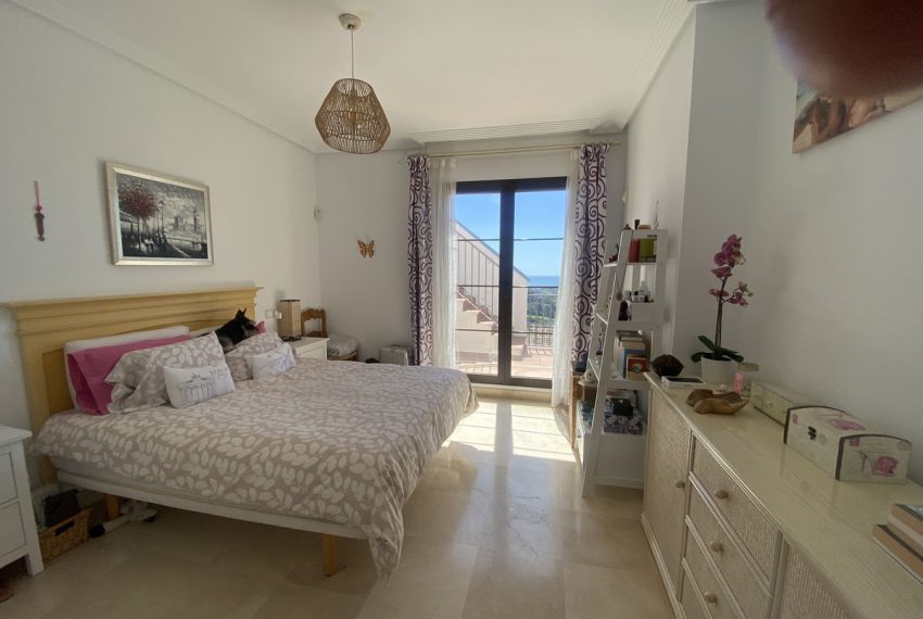 R5008882-Apartment-For-Sale-Los-Arqueros-Penthouse-Duplex-3-Beds-120-Built-6