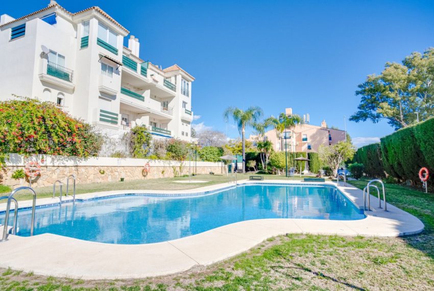 R5009149-Apartment-For-Sale-Nueva-Andalucia-Middle-Floor-2-Beds-78-Built-1