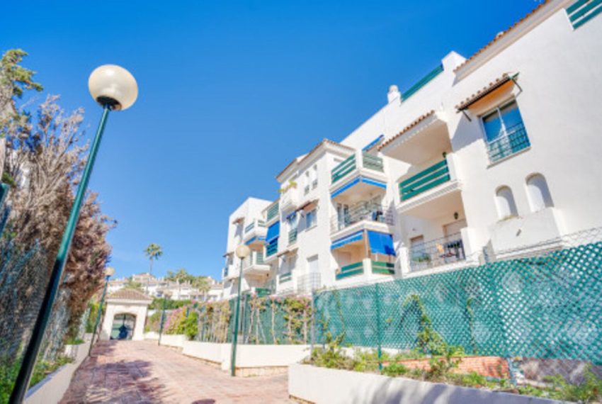 R5009149-Apartment-For-Sale-Nueva-Andalucia-Middle-Floor-2-Beds-78-Built-2