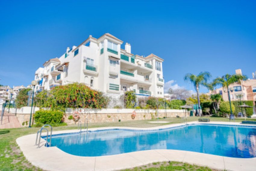 R5009149-Apartment-For-Sale-Nueva-Andalucia-Middle-Floor-2-Beds-78-Built