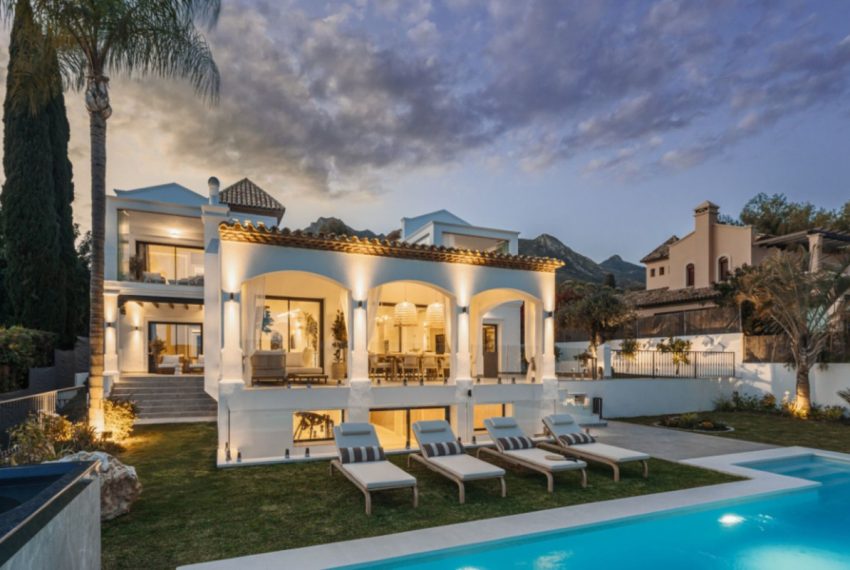 R5009227-Villa-For-Sale-The-Golden-Mile-Detached-5-Beds-461-Built
