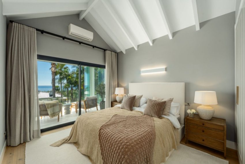 R5009227-Villa-For-Sale-The-Golden-Mile-Detached-5-Beds-461-Built-9
