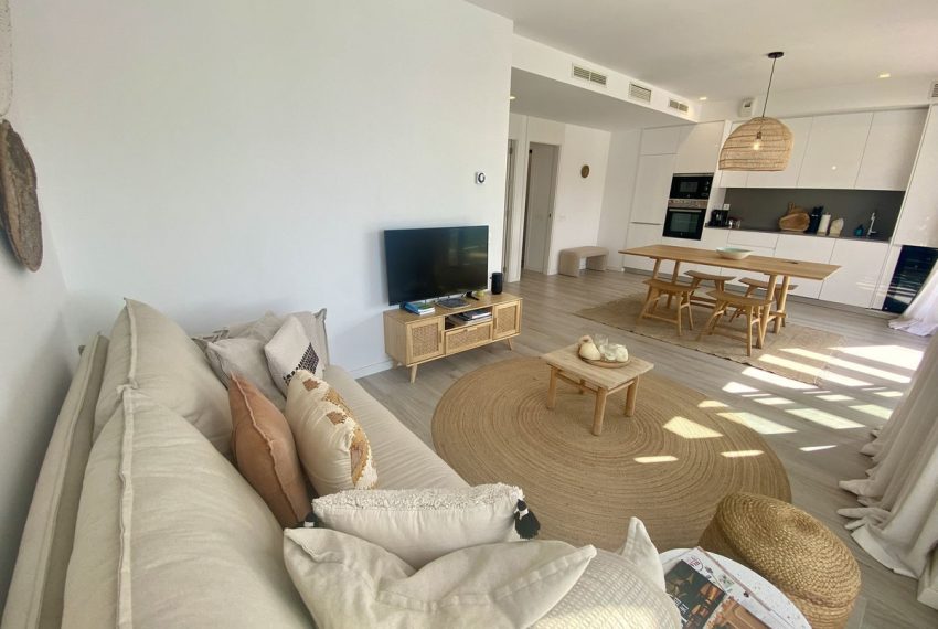 R5009770-Apartment-For-Sale-Estepona-Penthouse-2-Beds-74-Built-2