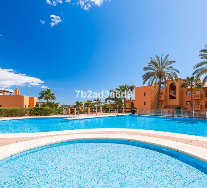 R5009809-Image 1-Ground Floor - 3 Beds - 152 Built