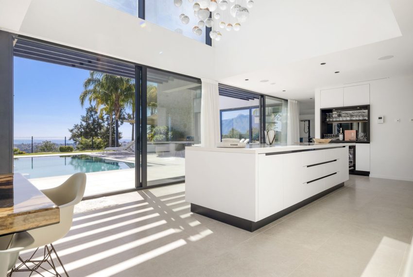 R5010199-Villa-For-Sale-Benahavis-Detached-5-Beds-407-Built-12