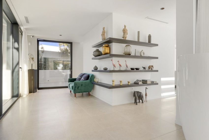 R5010199-Villa-For-Sale-Benahavis-Detached-5-Beds-407-Built-6