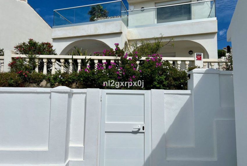 R5010286-Villa-For-Sale-Estepona-Semi-Detached-3-Beds-212-Built-5