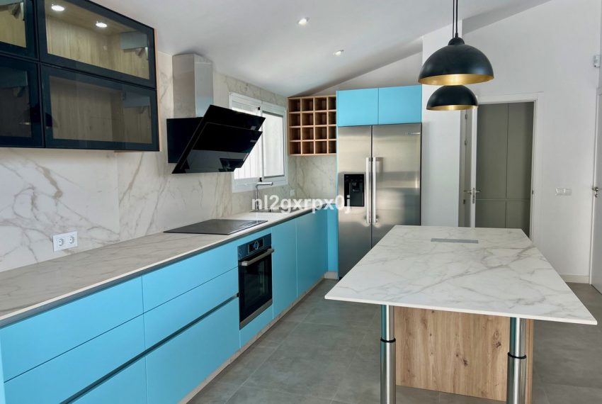 R5010286-Villa-For-Sale-Estepona-Semi-Detached-3-Beds-212-Built-8