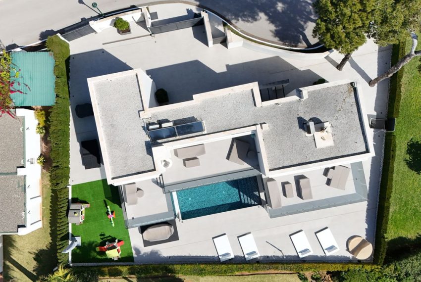 R5010679-Villa-For-Sale-Los-Monteros-Detached-4-Beds-400-Built-1