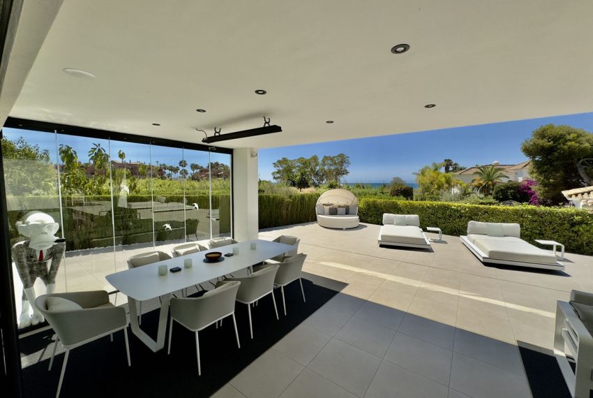 R5010679-Villa-For-Sale-Los-Monteros-Detached-4-Beds-400-Built-18
