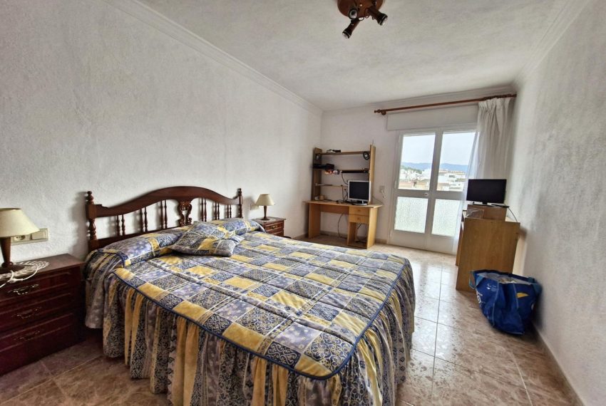R5010688-Townhouse-For-Sale-Guaro-Terraced-7-Beds-306-Built-10