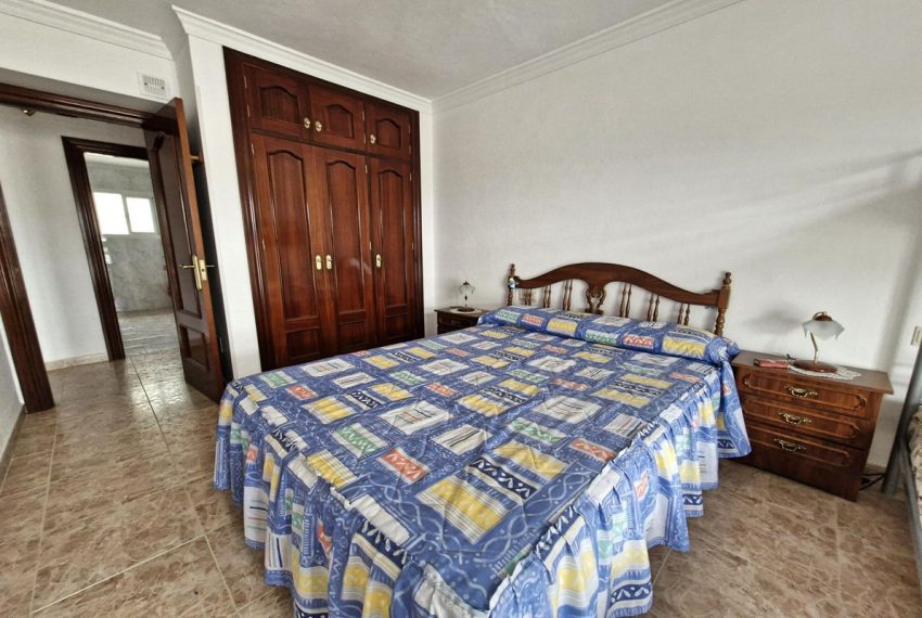 R5010688-Townhouse-For-Sale-Guaro-Terraced-7-Beds-306-Built-11