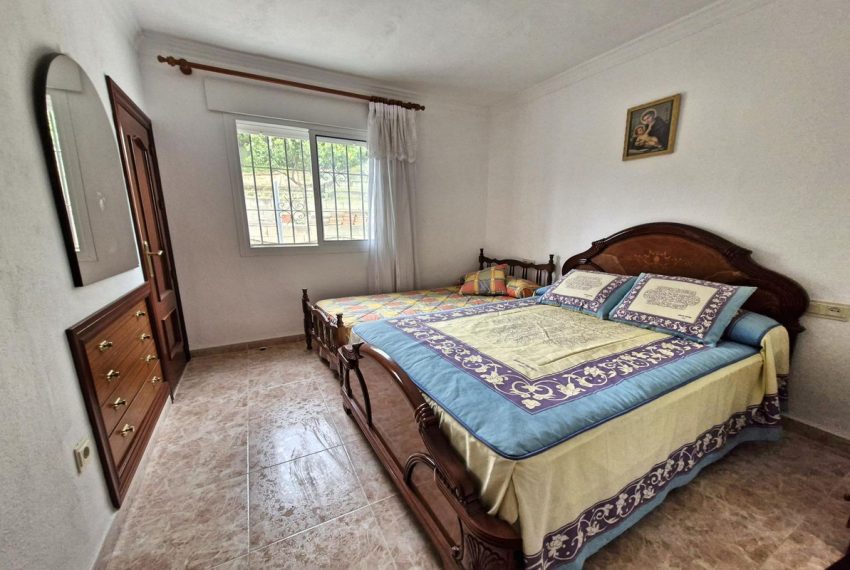R5010688-Townhouse-For-Sale-Guaro-Terraced-7-Beds-306-Built-13