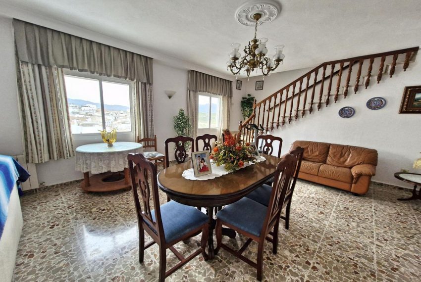R5010688-Townhouse-For-Sale-Guaro-Terraced-7-Beds-306-Built-19