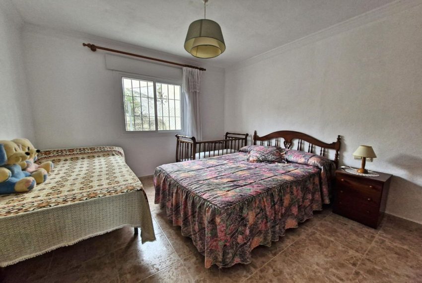 R5010688-Townhouse-For-Sale-Guaro-Terraced-7-Beds-306-Built-9