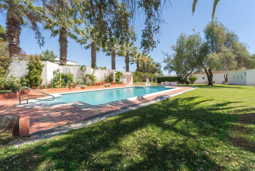 R5011084-Villa-For-Sale-Calahonda-Detached-3-Beds-176-Built-1