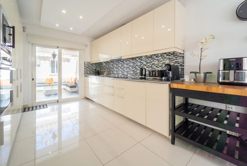R5011084-Villa-For-Sale-Calahonda-Detached-3-Beds-176-Built-18