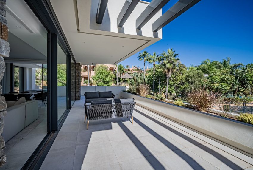 R5011126-Villa-For-Sale-El-Paraiso-Detached-4-Beds-403-Built-2