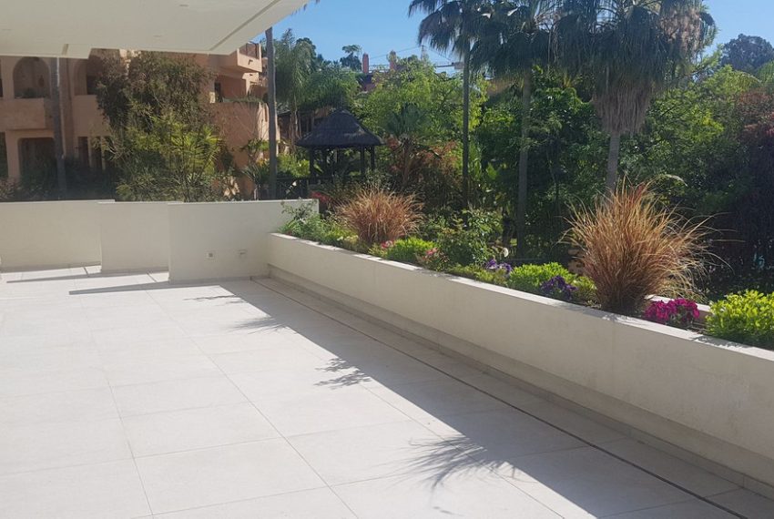 R5011126-Villa-For-Sale-El-Paraiso-Detached-4-Beds-403-Built-3