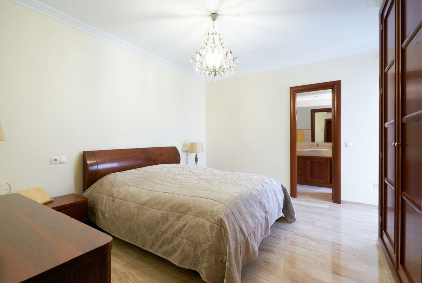 R5011348-Villa-For-Sale-Calahonda-Semi-Detached-3-Beds-217-Built-10