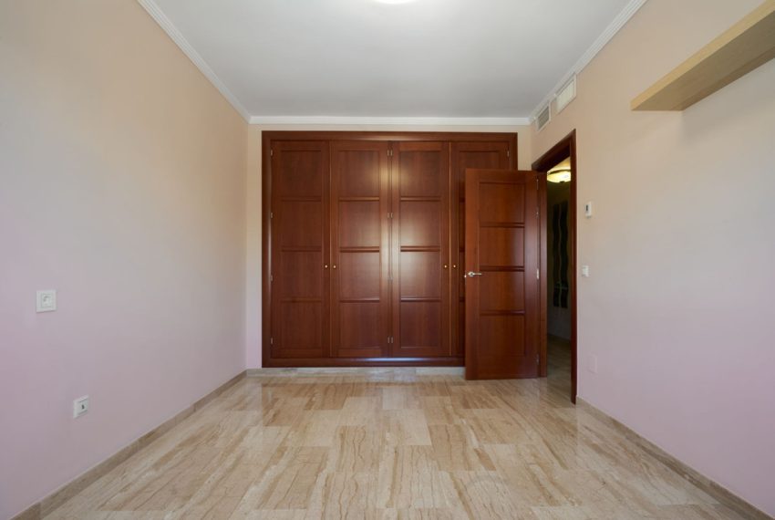 R5011348-Villa-For-Sale-Calahonda-Semi-Detached-3-Beds-217-Built-14