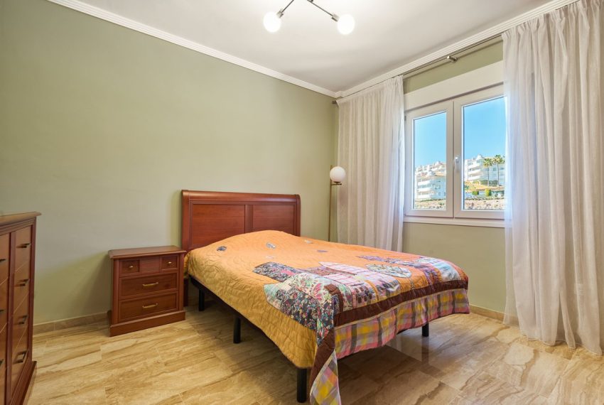 R5011348-Villa-For-Sale-Calahonda-Semi-Detached-3-Beds-217-Built-16