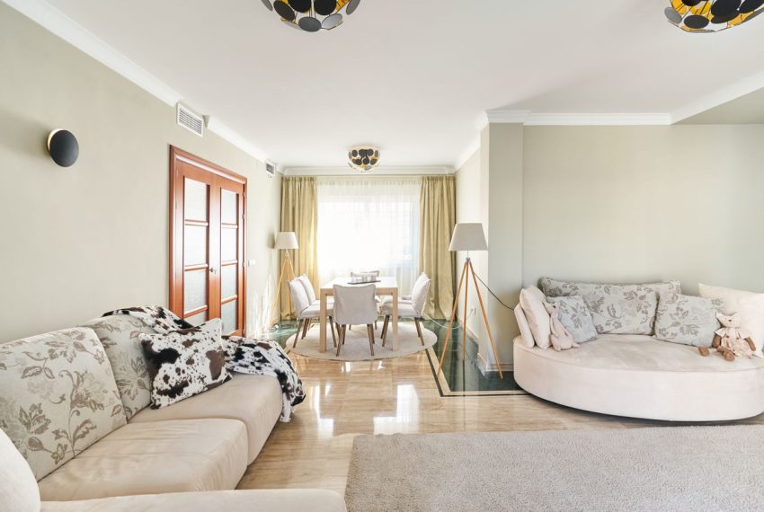 R5011348-Villa-For-Sale-Calahonda-Semi-Detached-3-Beds-217-Built-4